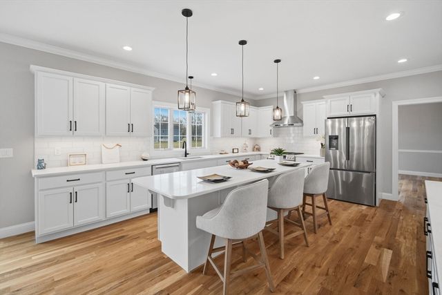2 Scarlett Drive, East Longmeadow, MA 01028