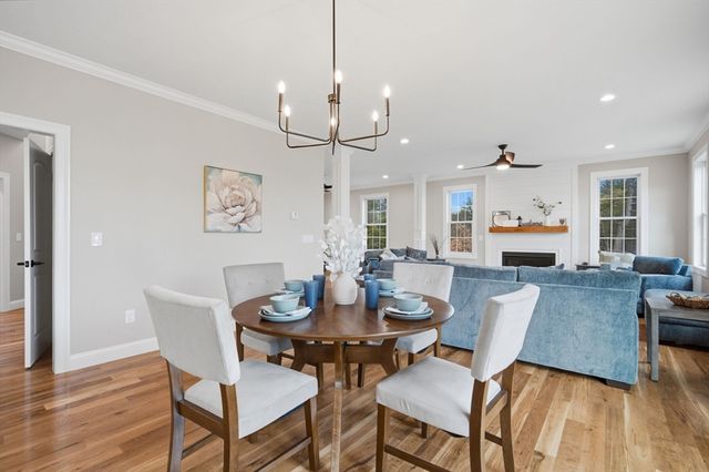 2 Scarlett Drive, East Longmeadow, MA 01028