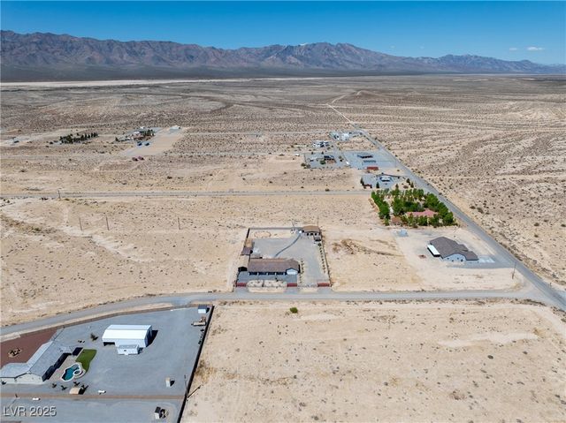 9090 JOSEPHINE Street, Pahrump, NV 89048