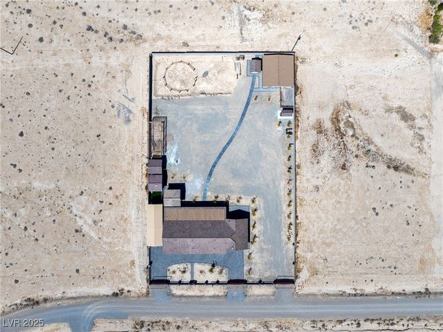 9090 JOSEPHINE Street, Pahrump, NV 89048