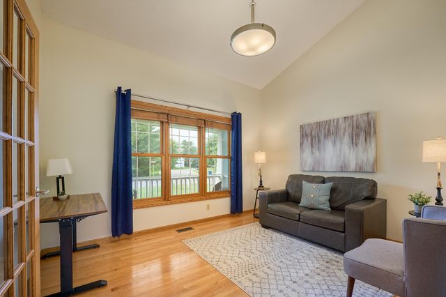 2592 Blue Bill Circle, White Bear Lake, MN 55110