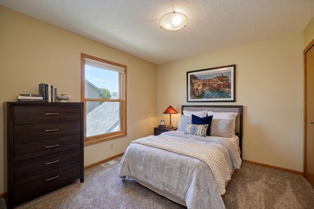 2592 Blue Bill Circle, White Bear Lake, MN 55110