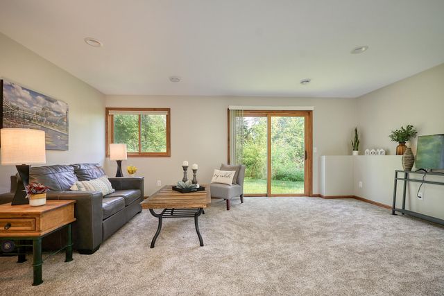 2592 Blue Bill Circle, White Bear Lake, MN 55110