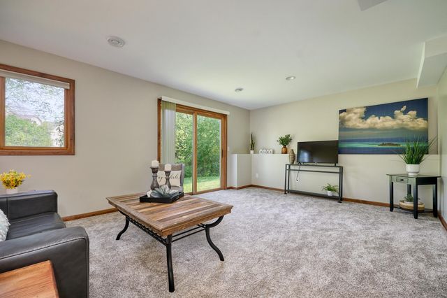 2592 Blue Bill Circle, White Bear Lake, MN 55110