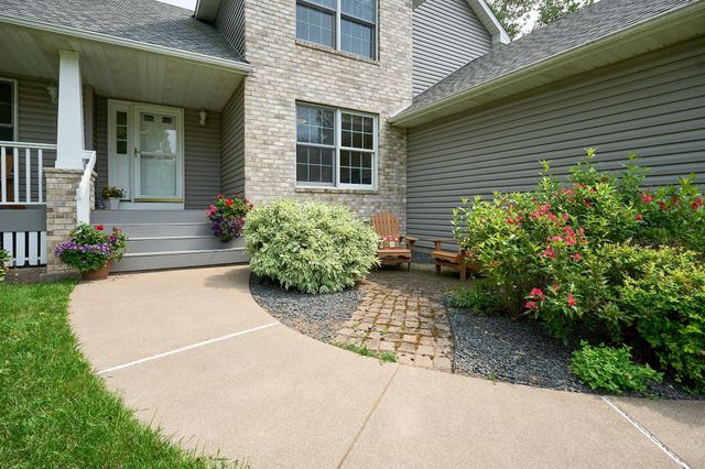 2592 Blue Bill Circle, White Bear Lake, MN 55110
