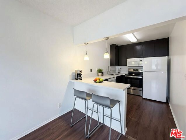 1137 W 36th Place 9, Los Angeles, CA 90007