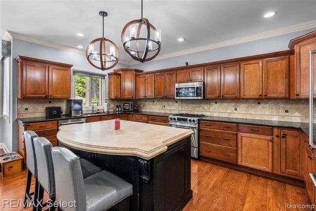 3334 Creekview Drive, Davison, MI 48423