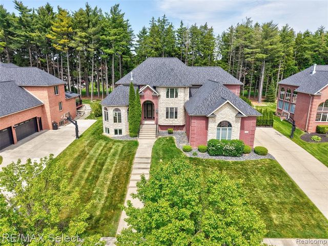 3334 Creekview Drive, Davison, MI 48423