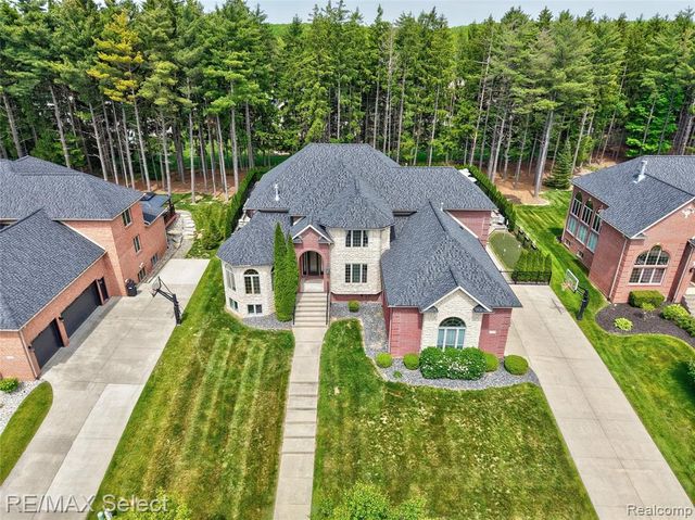 3334 Creekview Drive, Davison, MI 48423