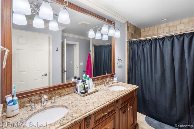 3334 Creekview Drive, Davison, MI 48423