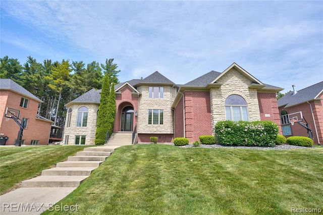 3334 Creekview Drive, Davison, MI 48423