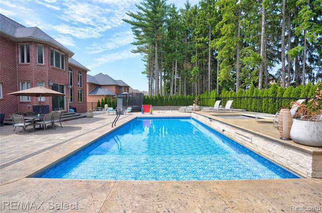 3334 Creekview Drive, Davison, MI 48423