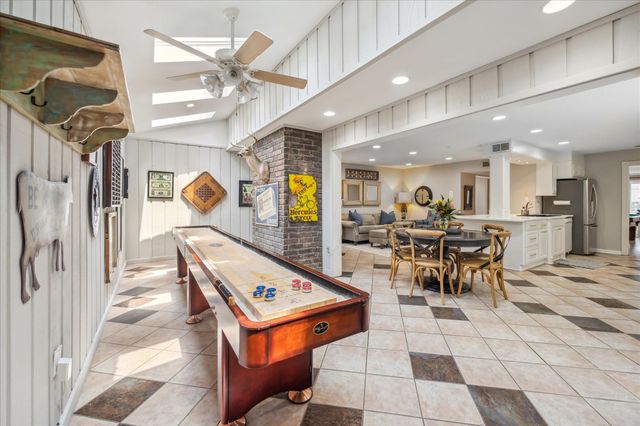 8956 Chatsworth Drive 8956, Houston, TX 77024