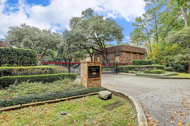 8956 Chatsworth Drive 8956, Houston, TX 77024
