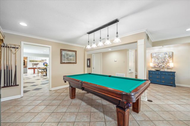 8956 Chatsworth Drive 8956, Houston, TX 77024