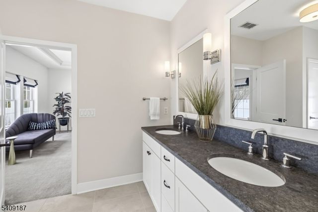 34 Aspen Dr, Cedar Grove Twp., NJ 07009