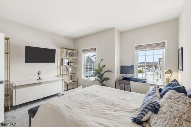 34 Aspen Dr, Cedar Grove Twp., NJ 07009