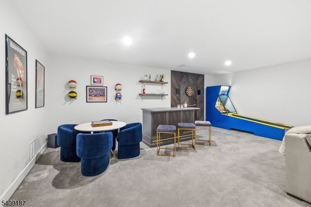 34 Aspen Dr, Cedar Grove Twp., NJ 07009