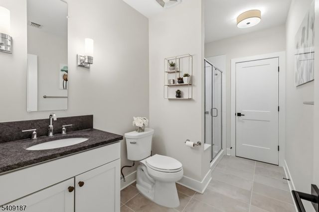 34 Aspen Dr, Cedar Grove Twp., NJ 07009