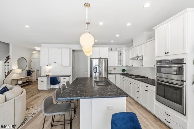 34 Aspen Dr, Cedar Grove Twp., NJ 07009