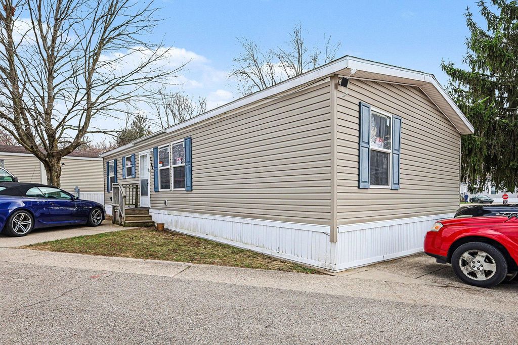 2762 Regina Street SW 338, Wyoming, MI 49519