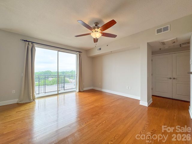 1315 East Boulevard 814, Charlotte, NC 28203