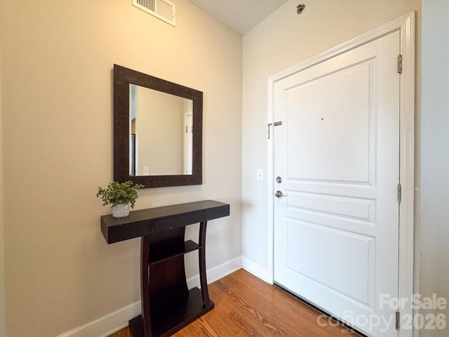 1315 East Boulevard 814, Charlotte, NC 28203