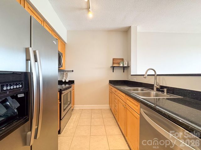 1315 East Boulevard 814, Charlotte, NC 28203
