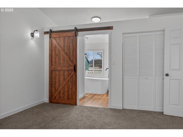 424 S 9TH St, St Helens, OR 97051