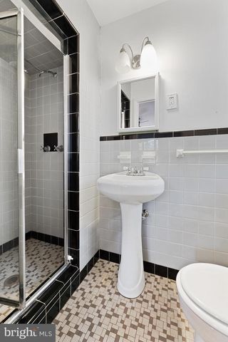 156 GYPSY LN, King Of Prussia, PA 19406