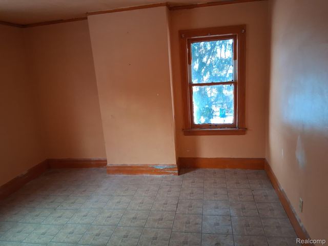 15530 Winthrop Street, Detroit, MI 48227