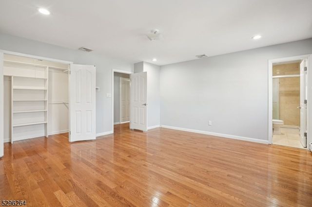 7 Mansfield Ct, Livingston Twp., NJ 07039
