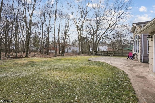 7 Mansfield Ct, Livingston Twp., NJ 07039