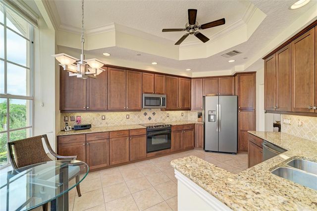 6482 WATERCREST WAY 404, Lakewood Ranch, FL 34202