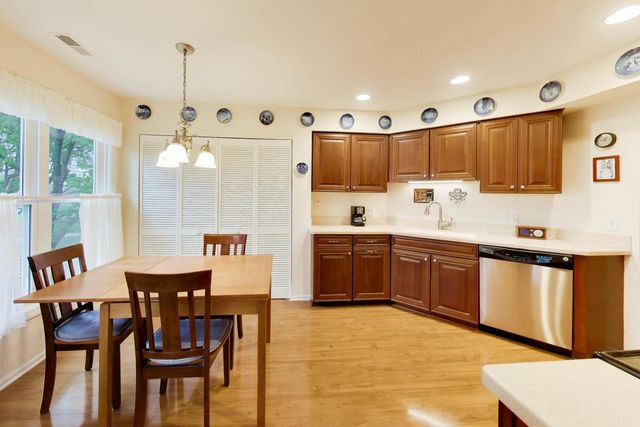 2529 Live Oak Lane, Buffalo Grove, IL 60089