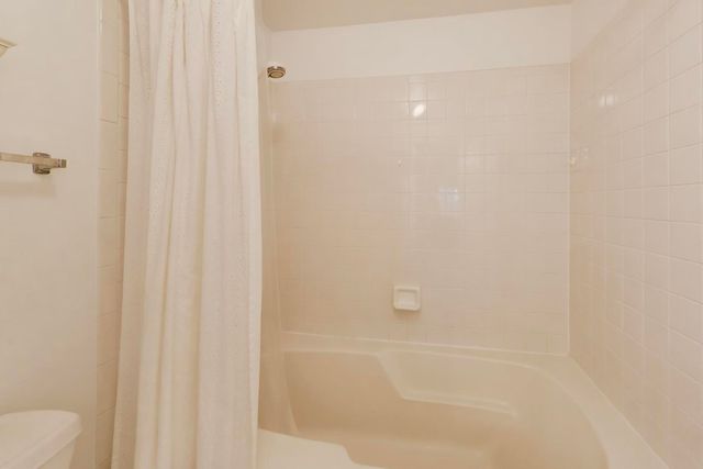 2529 Live Oak Lane, Buffalo Grove, IL 60089