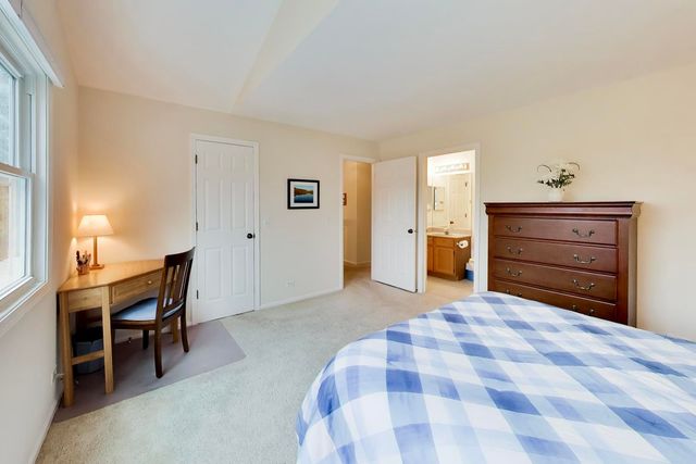 2529 Live Oak Lane, Buffalo Grove, IL 60089