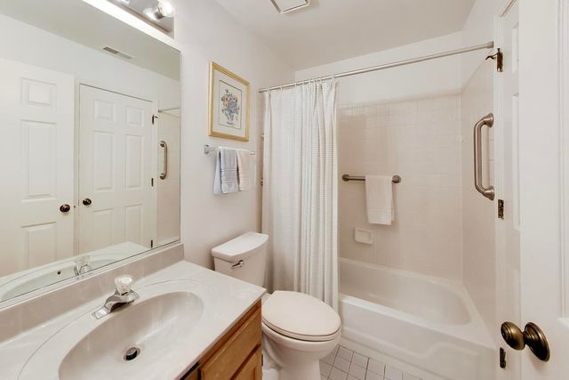2529 Live Oak Lane, Buffalo Grove, IL 60089