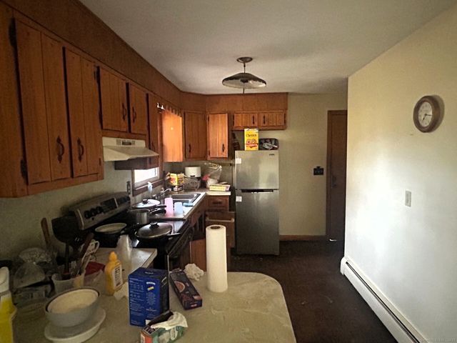 661 Allen Avenue, Meriden, CT 06451