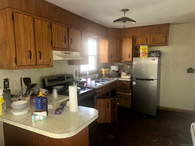 661 Allen Avenue, Meriden, CT 06451