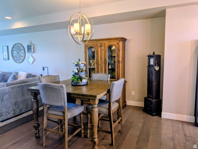 28 E YELLOW CLIFF DR, Draper, UT 84020