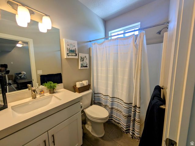 28 E YELLOW CLIFF DR, Draper, UT 84020