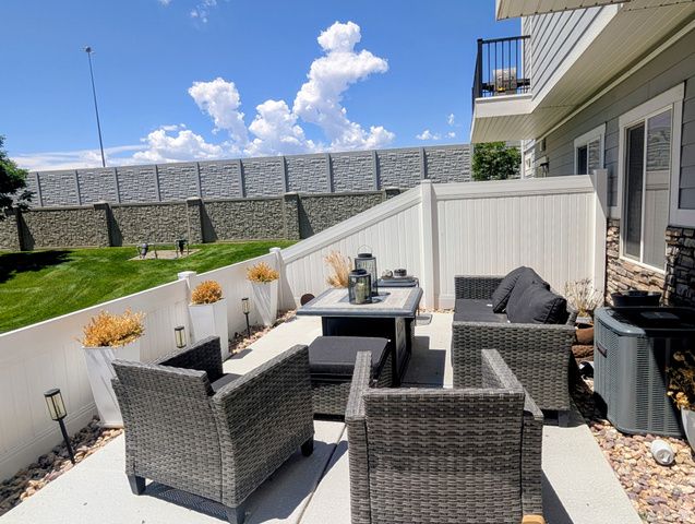 28 E YELLOW CLIFF DR, Draper, UT 84020