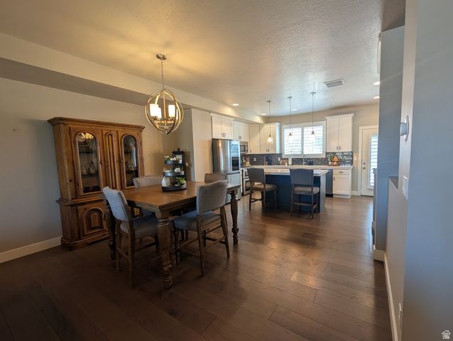 28 E YELLOW CLIFF DR, Draper, UT 84020