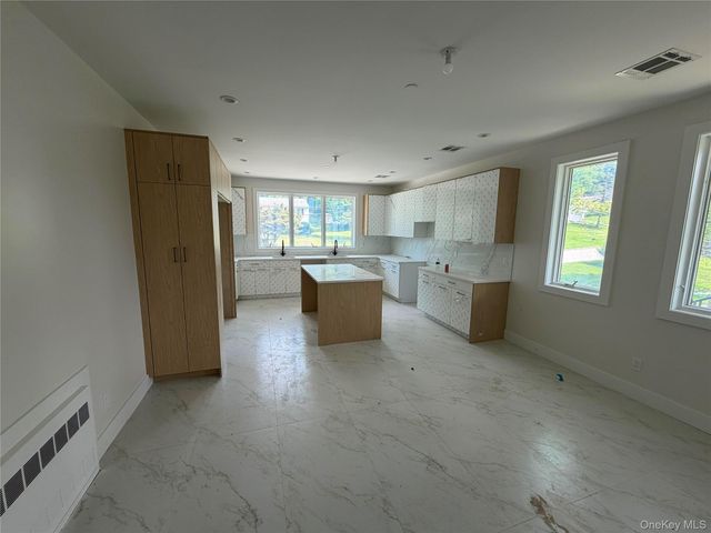 338 Lake Shore Drive 201, Monroe, NY 10950
