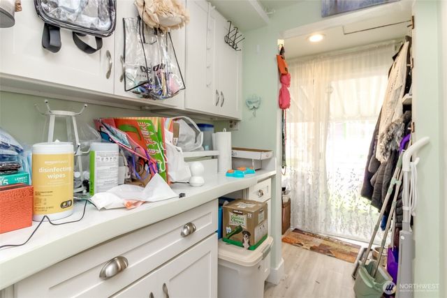 208 F Street SE, Auburn, WA 98002