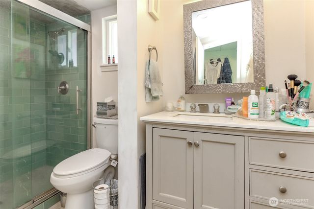 208 F Street SE, Auburn, WA 98002