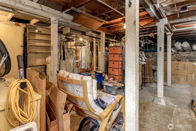 208 F Street SE, Auburn, WA 98002