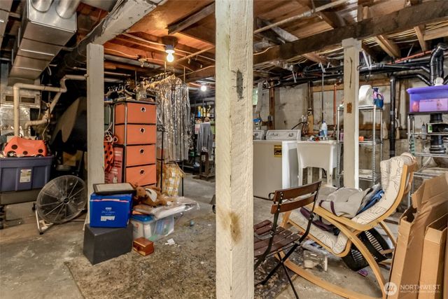 208 F Street SE, Auburn, WA 98002