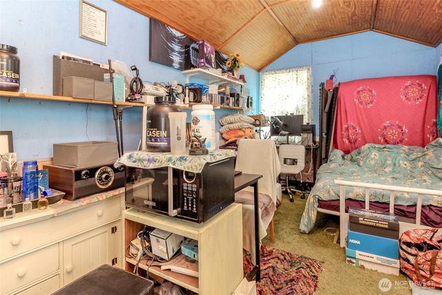 208 F Street SE, Auburn, WA 98002